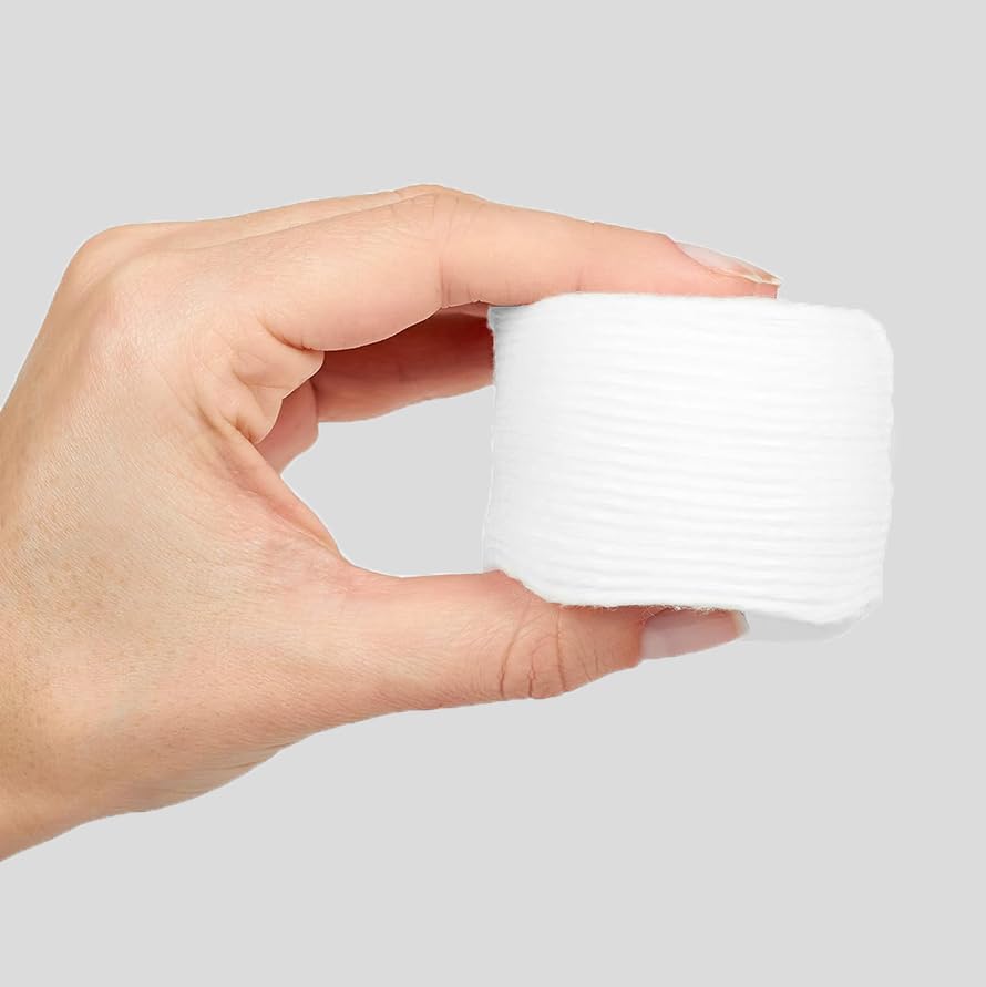 Amazon Basics Hypoallergenic Cotton Rounds for Makeup Removal and Skincare, 100 Count, 1 Pack