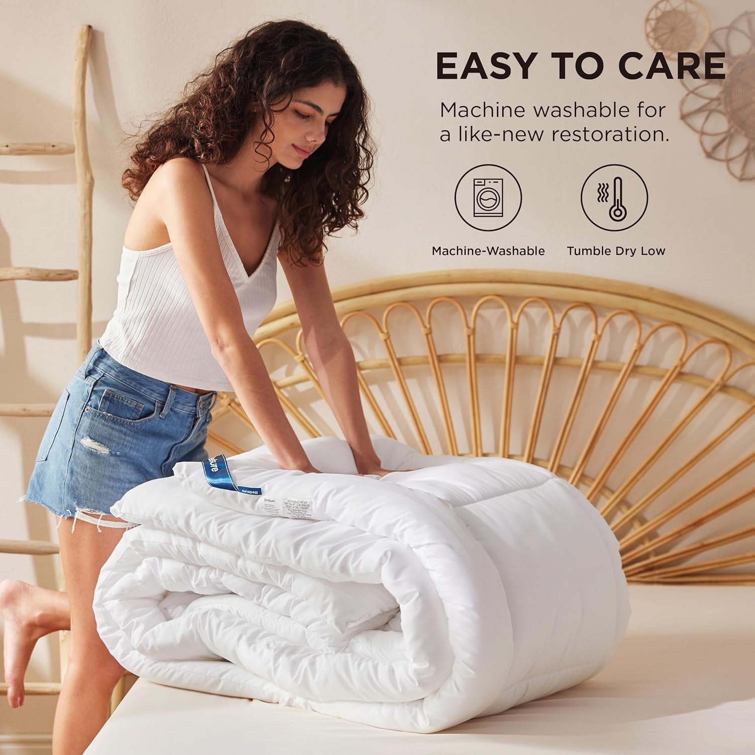 Bedsure Comforter Duvet Insert - Quilted Comforters Queen Size, All Season Duvet, GentleSoft Down Alternative Bedding Blanket, with 8 Tabs, Gifts for Women/Men, White, Queen 88 x 88 Inches
