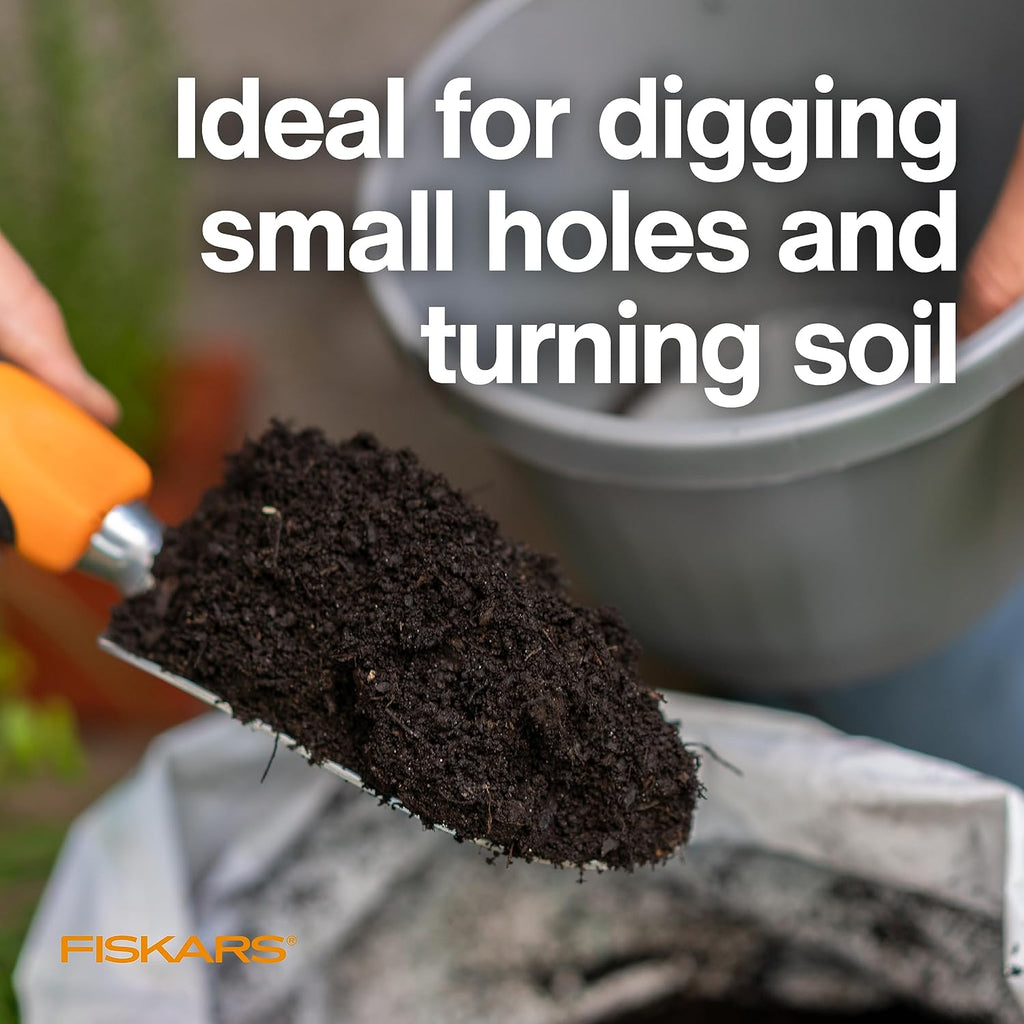 Fiskars Trowel, Heavy Duty Gardening Hand Tool with Hang Hole, For Digging and Planting, Rust Resistant Cast Aluminum, Ergonomic Handle and Comfort Grip, Gardening Tools for Yard